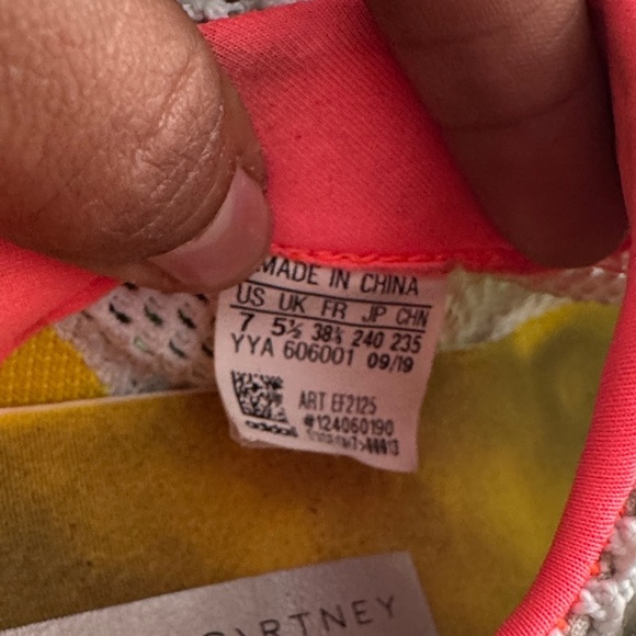ADIDAS Stella McCartney x UltraBoost 'Multi-Color' EF2125 size US 7 - Picture 10 of 13